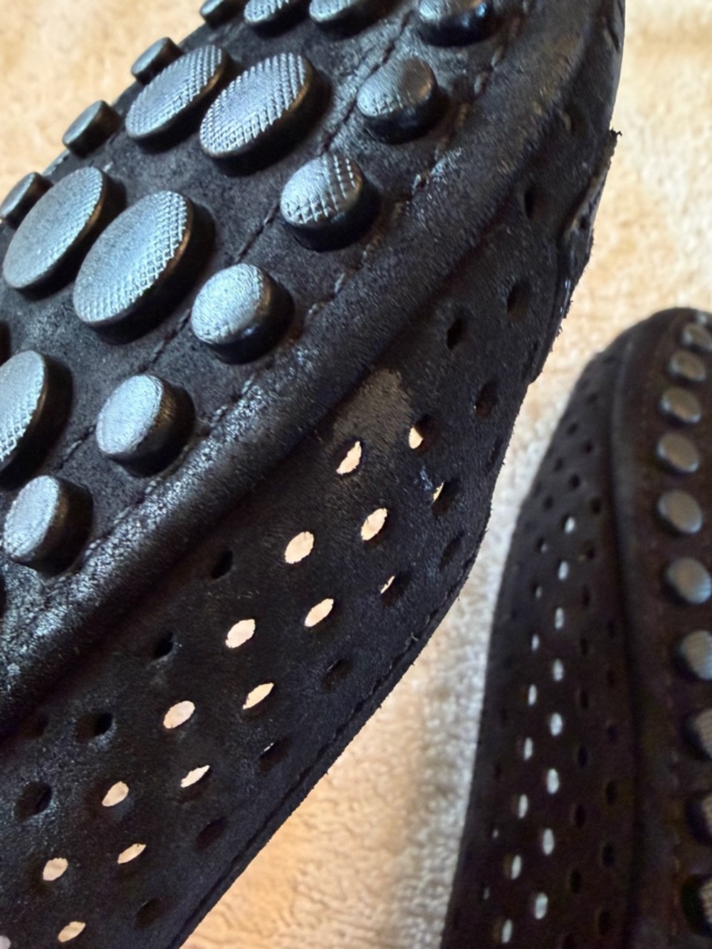 Louis Vuitton Black Suede Ballet Flats with Gold LV Buckle - Picture 4 of 12